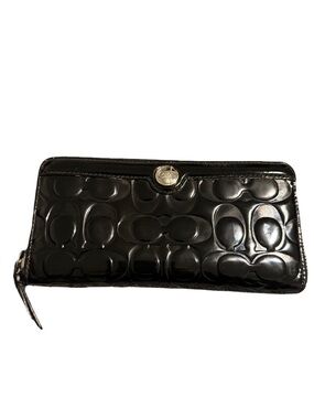 Coach Black Patent Leather C Logo Embossed Women's Wallet Zip Round Closure